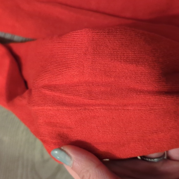 Gorgeous NWOT women's sweater - Picture 4 of 4